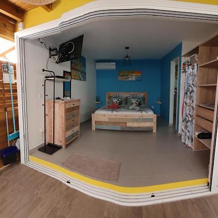 "Chez Claudia "Charmant Logement Avec Jacuzzi Privatif En Toute Intimite Sur Belle Terrasse Exterieure En Bois Et Piscine Courcelles Экстерьер фото
