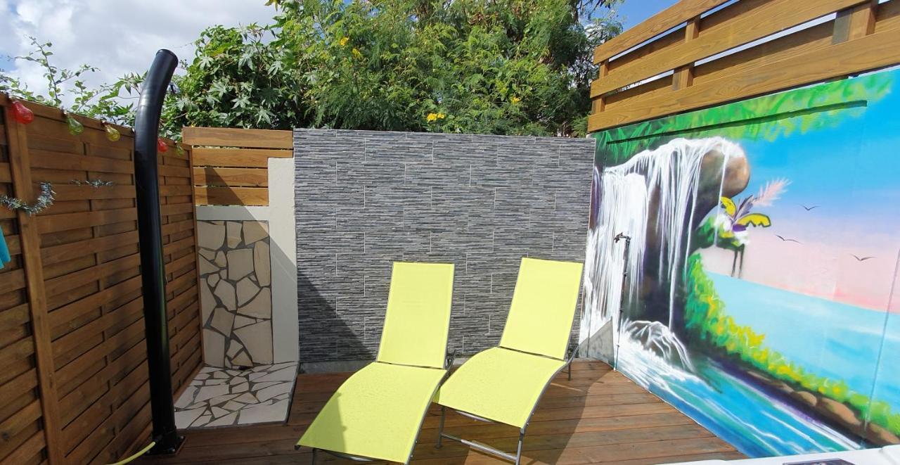 "Chez Claudia "Charmant Logement Avec Jacuzzi Privatif En Toute Intimite Sur Belle Terrasse Exterieure En Bois Et Piscine Courcelles Экстерьер фото