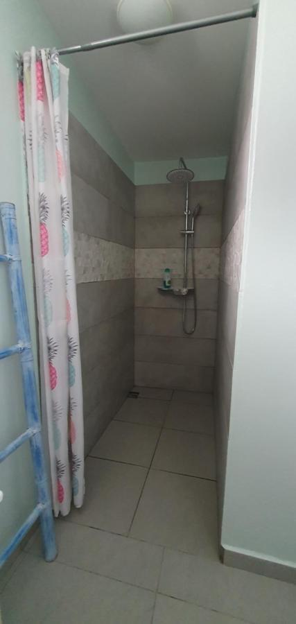 "Chez Claudia "Charmant Logement Avec Jacuzzi Privatif En Toute Intimite Sur Belle Terrasse Exterieure En Bois Et Piscine Courcelles Экстерьер фото